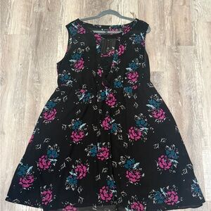 Torrid Size 2 Black Floral Chiffon Dress Lace V-Neck Sleeveless Plus